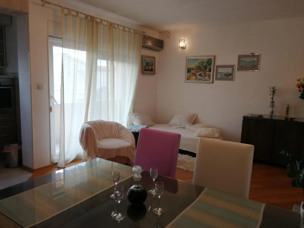 Apartment Visoka Split