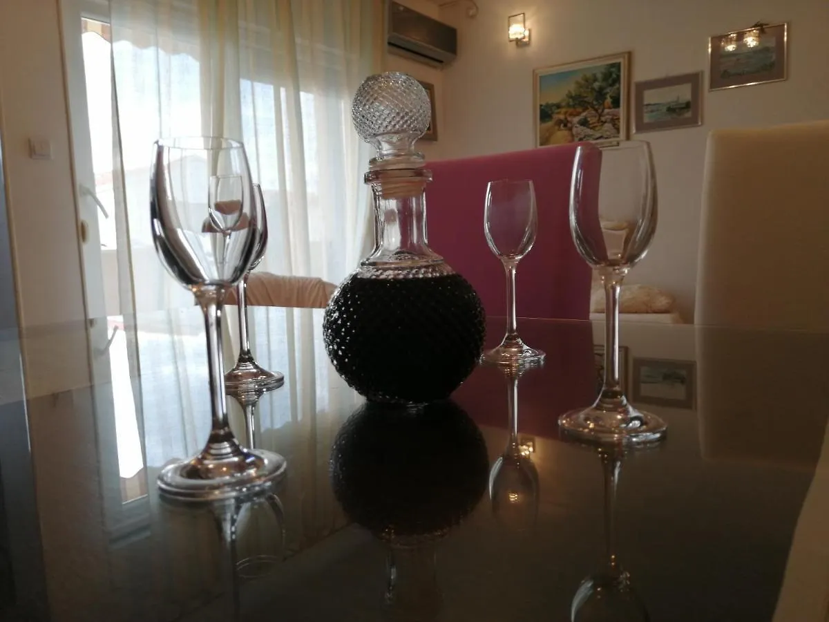 Apartment Visoka Split